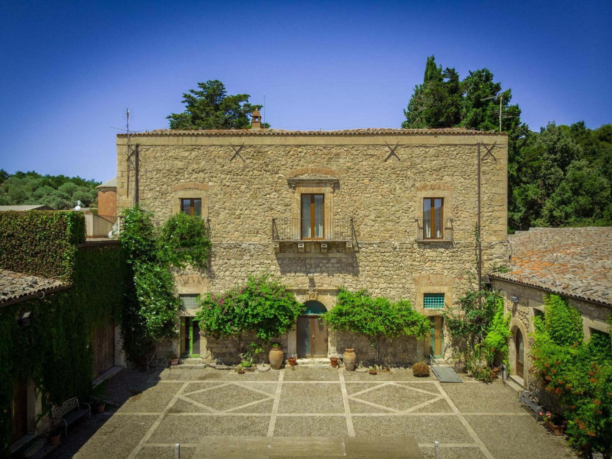 Agriturismo Feudo Tudia Landro 外观 照片