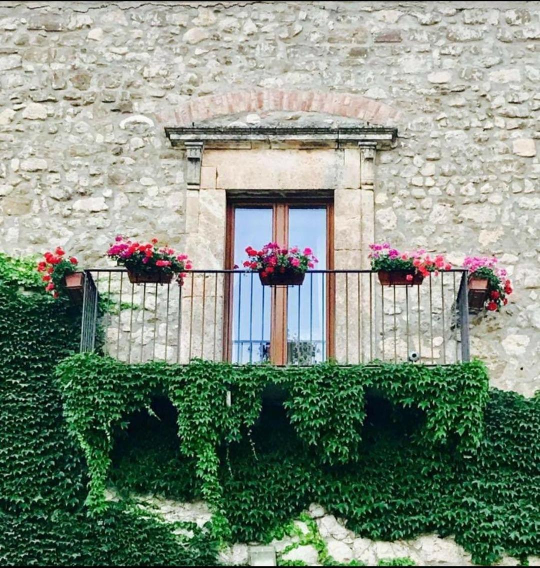 Agriturismo Feudo Tudia Landro 外观 照片